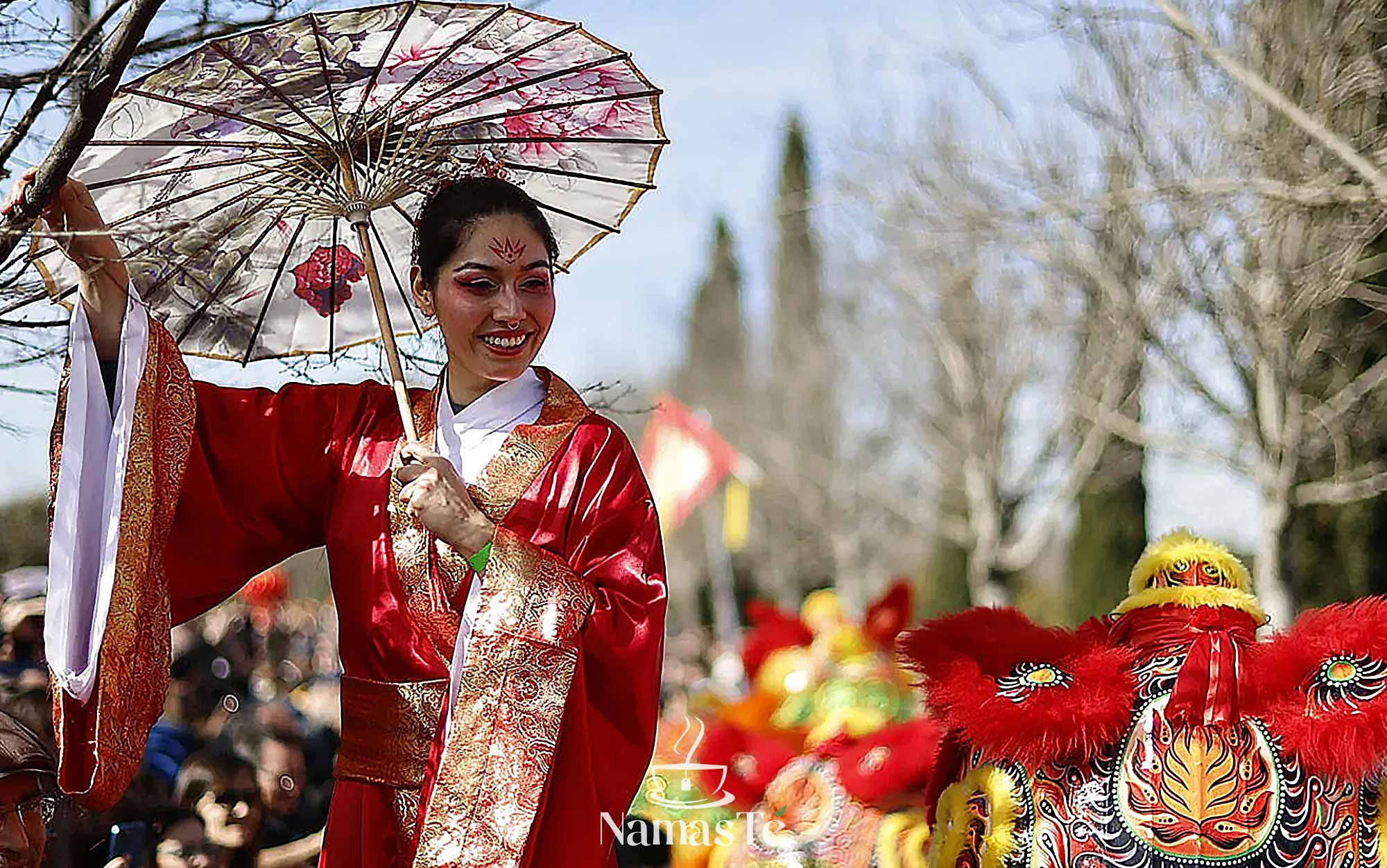 Comunidad china en su gran desfile del Año Nuevo 2026